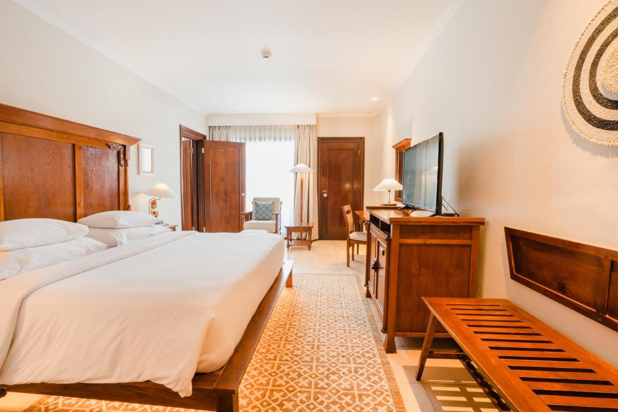 Ramayana Suites And Resort Kuta Lombok Εξωτερικό φωτογραφία