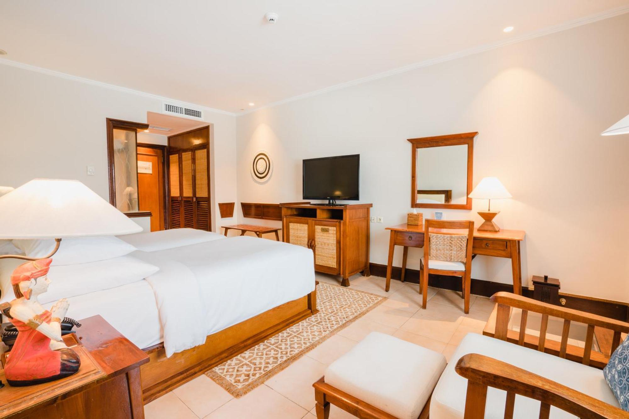 Ramayana Suites And Resort Kuta Lombok Εξωτερικό φωτογραφία